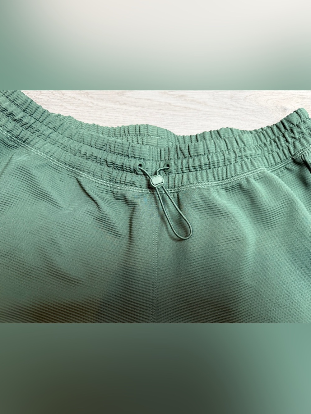 adidas Women's Pacer Ribbed Training Shorts Olive Green - Size M EUC - Picture 3 of 10